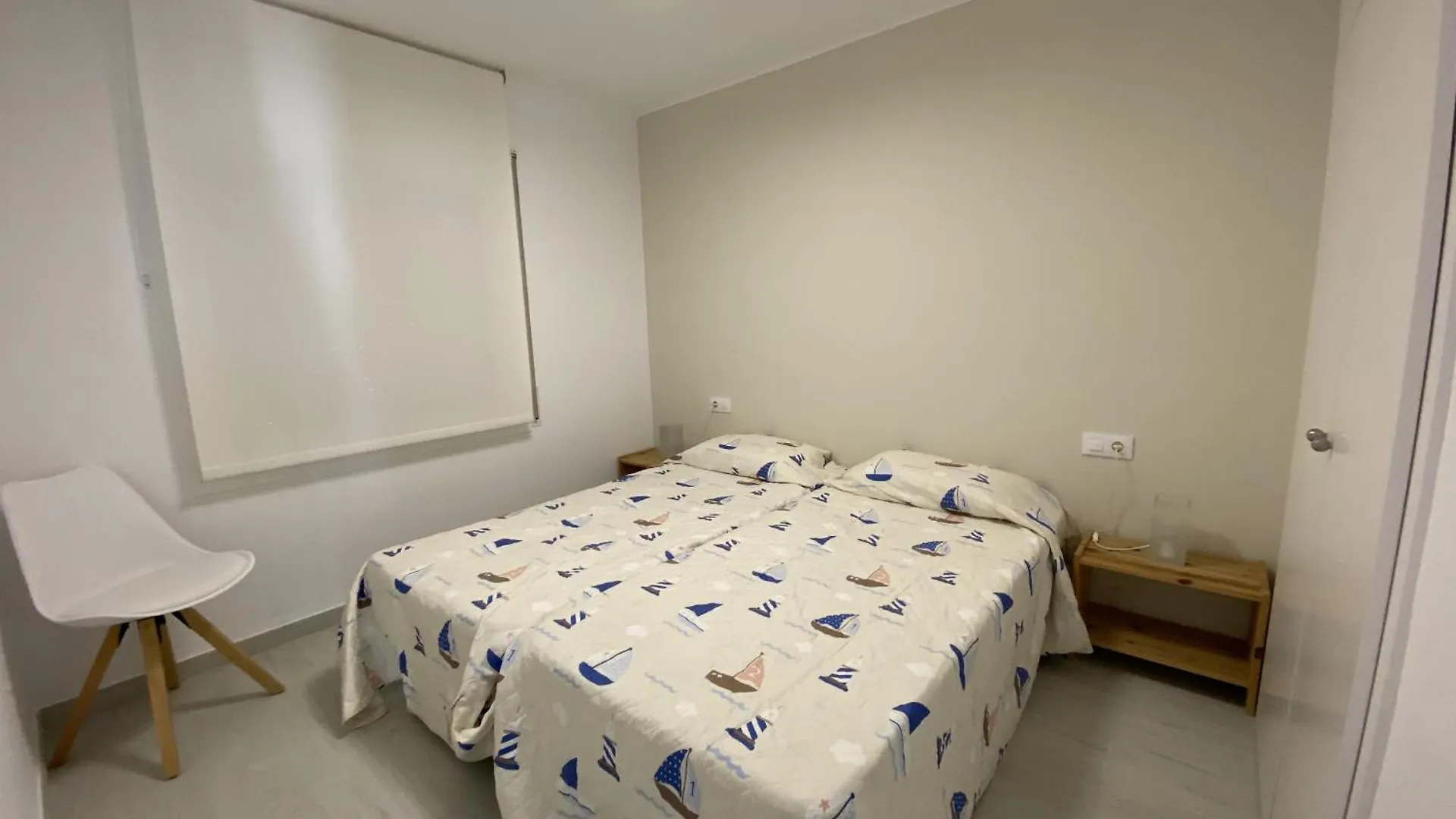 Ibr-Front Mer 17 Roses Apartment